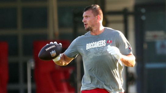 Arians: Gronk 'not in Florida shape' (NFL)