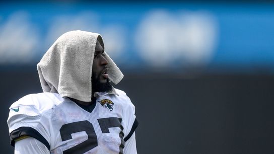 Jaguars waive RB Fournette (NFL)