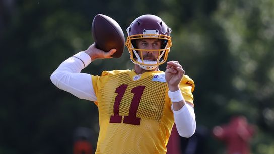 Report: QB Smith makes Washington roster (NFL)
