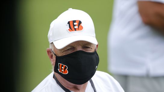 Bengals president Brown will end games-attended streak (NFL)