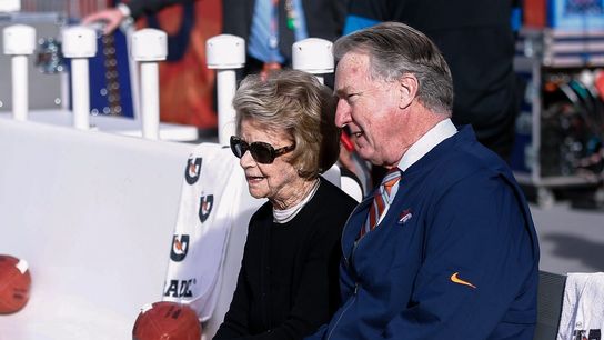 Broncos have ownership bid in place for a record $4.65 billion (NFL)