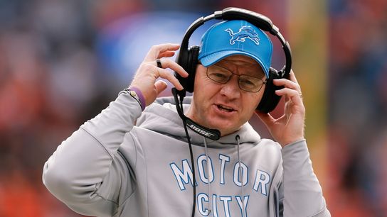 Lions’ Bevell makes coaching debut vs. Bears (NFL)