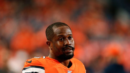 Reports: Broncos LB Miller badly injures ankle (NFL)