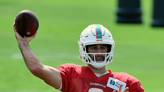 Buccaneers sign QB Rosen to practice squad (NFL)