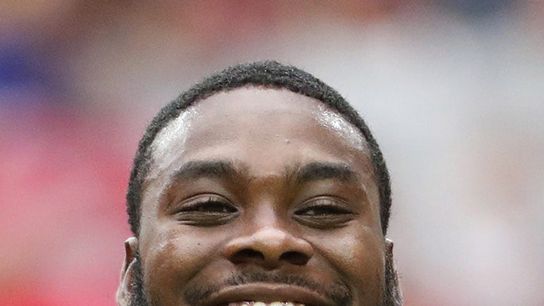 Buccaneers place RB Logan on COVID-19 list (NFL)