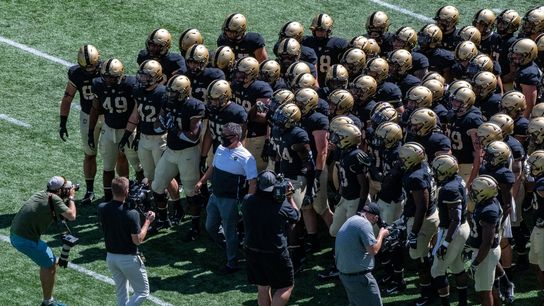 Army takes personal approach to find date for Saturday (College Football)
