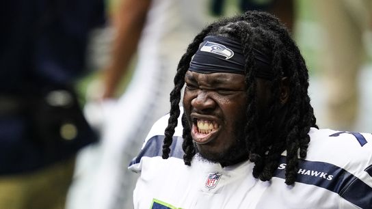 Seahawks activate starting RT Brandon Shell off COVID list (NFL)