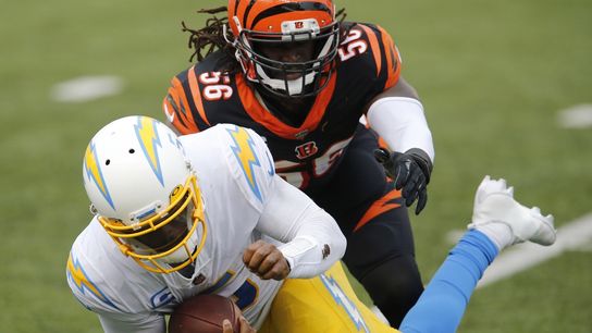 Report: Chargers QB Taylor's lung punctured during injection (NFL)