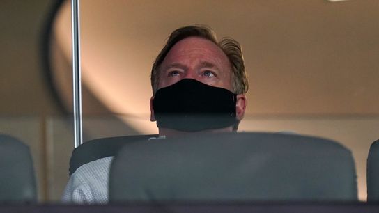 NFL: Concussions down in 2020, masks limit flu cases (NFL)
