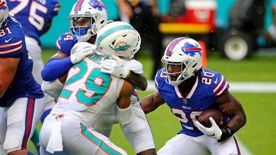 Allen sets career highs as Bills fend off Dolphins (NFL)