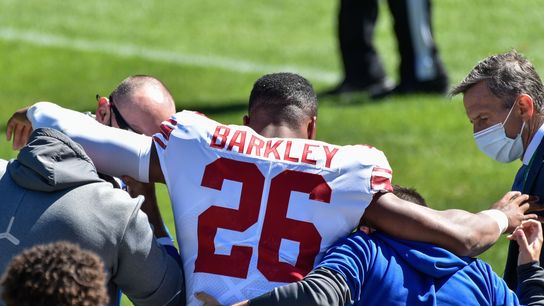 Giants RB Barkley injures knee, ruled out vs. Bears (NFL)