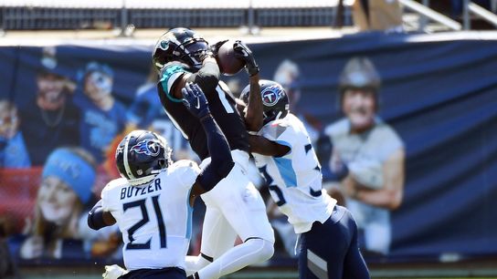 Tannehill tosses 4 TDs as Titans edge Jaguars (NFL)