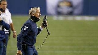 NFL reminds team personnel to wear their masks (NFL)