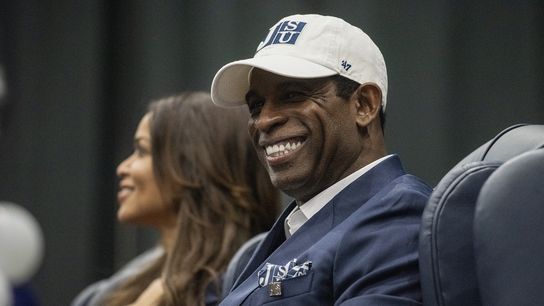 Deion Sanders claims personal items stolen during coaching debut (College Football)