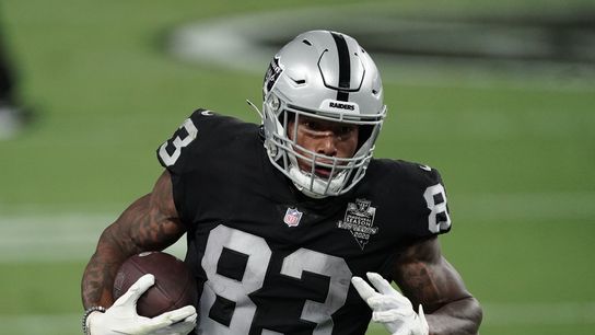 Raiders' Waller, Carr fined for COVID-19 violations (NFL)