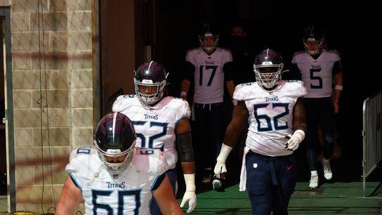 Titans activate starting C Ben Jones, OG Nate Davis from COVID list (NFL)