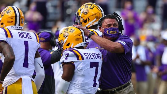 Reports: Alabama-LSU in doubt after Tigers' COVID outbreak (College Football)