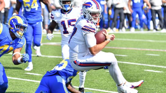 Bills blow big lead, but Allen beats Rams in last minute (NFL)