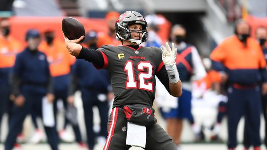Brady throws 3 TD passes as Bucs beat Broncos (NFL)