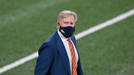 Elway stepping down as Broncos' general manager (NFL)