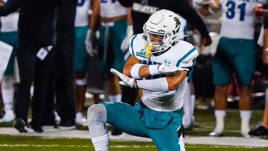 Unbeaten underdogs Coastal Carolina, BYU arrange Saturday game (College Football)