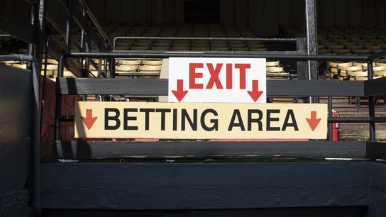 AGA: Super Bowl betting expected to drop 37 percent (NFL)