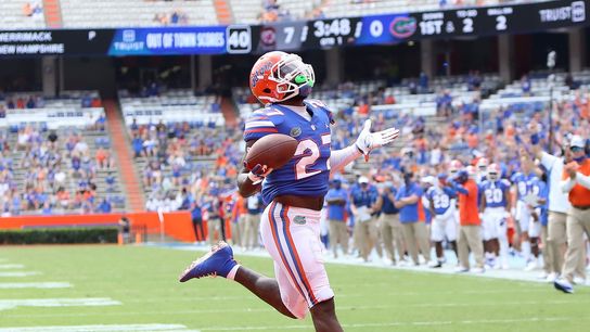 Trask keeps rolling as No. 3 Gators whip Gamecocks (College Football)