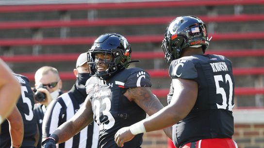 No. 15 Cincinnati handles USF (College Football)