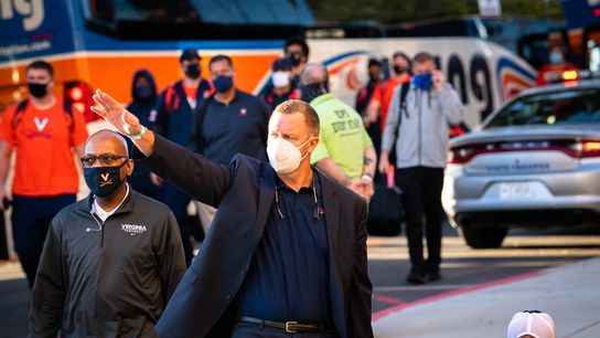 Seven Virginia players, assistant coach out after COVID-19 testing (College Football)
