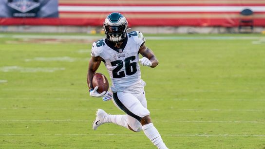 Report: Eagles' Sanders, Ertz set for MRIs on Monday (NFL)