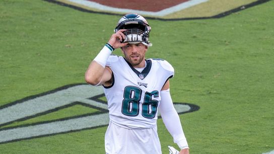 Eagles activate TE Ertz from IR, put OL Johnson on it (NFL)