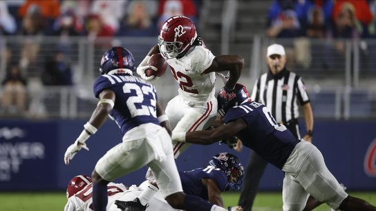 Harris leads No. 2 Alabama to shootout win over Ole Miss (College Football)