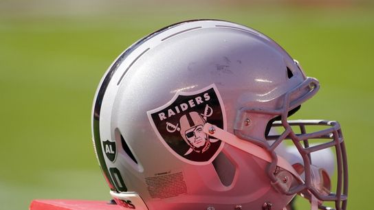 Former Raiders OL Henderson dies at 35 (NFL)