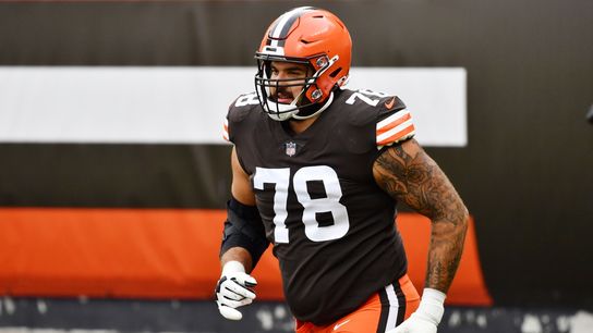Report: Browns RT Jack Conklin (knee) out for season (NFL)