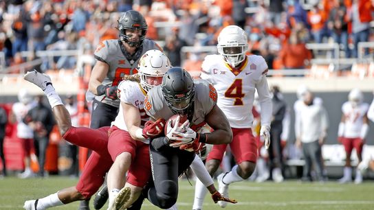 Sanders helps No. 6 Oklahoma State slide past No. 17 Iowa State (College Football)