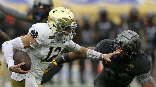 No. 3 Notre Dame dominates Pittsburgh, 45-3 (College Football)
