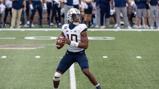 Book, No. 4 Notre Dame face Sims, Georgia Tech (College Football)