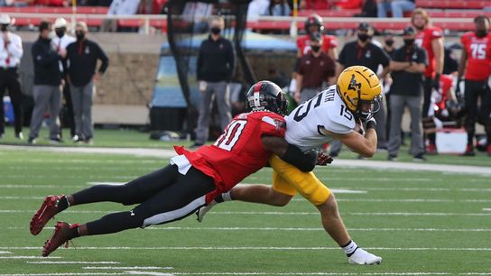 Defensive TD gives Texas Tech 34-27 win over WVU (College Football)