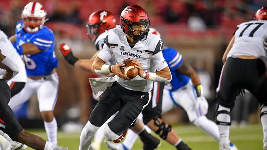 No. 9 Cincinnati crushes No. 16 SMU behind Ridder’s 4 TDs (College Football)