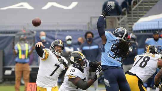 NFL roundup: Steelers stay unbeaten, hand Titans first loss (NFL)