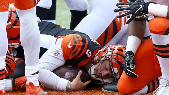 Mayfield throws 5 TDs as Browns top Burrow, Bengals (NFL)