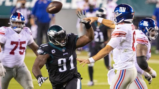 Turnover-plagued teams meet as Eagles visit Giants (NFL)