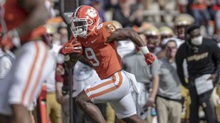 Clemson RB Etienne sets ACC rushing mark (College Football)