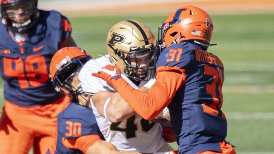 Purdue holds off undermanned Illinois (College Football)