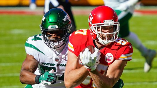 Mahomes, Chiefs blast Jets, 35-9 (NFL)
