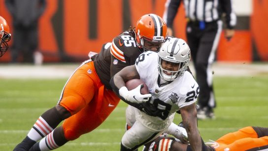 Jacobs, Carr lead Raiders over Browns (NFL)