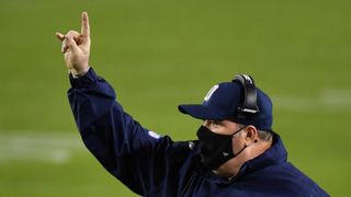 Reports: Cowboys will start Gilbert at QB (NFL)