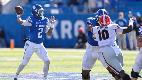 Vanderbilt, Kentucky trying to get offenses going (College Football)