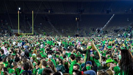 Notre Dame toughens rules after students storm field (College Football)