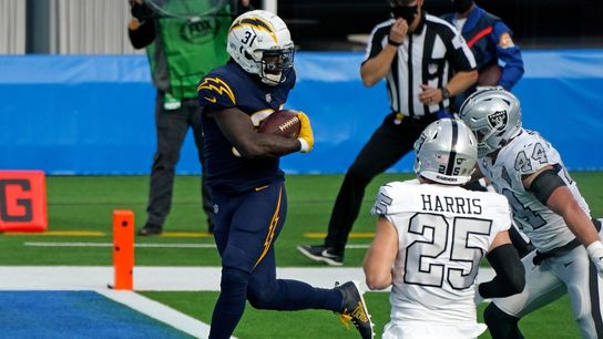 Chargers sign RB Ballage to active roster, RB Jackson to IR (NFL)